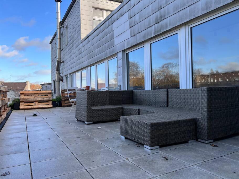 Zentrales Grosszuegiges Apartment Mit Dachterrasse! Bochum Bagian luar foto