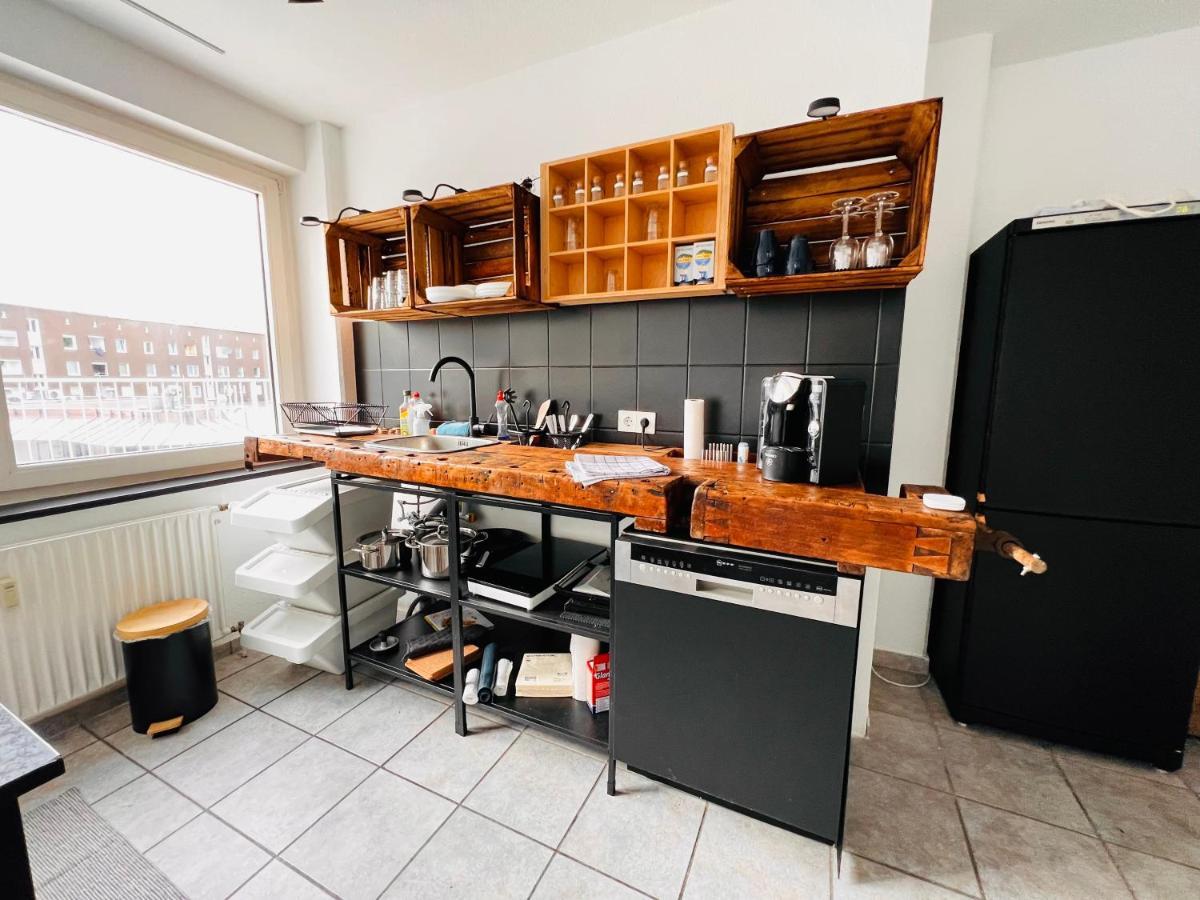 Zentrales Grosszuegiges Apartment Mit Dachterrasse! Bochum Bagian luar foto